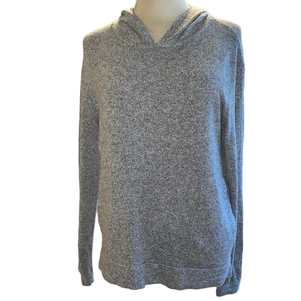Harlowe & Graham pullover hoodie long sleeve longer in back pockets size small